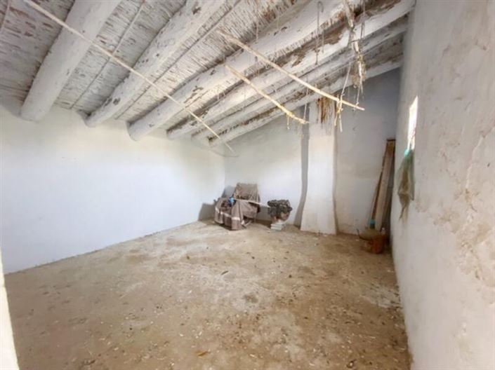 Image No.17-3 Bed Property for sale