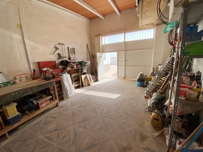 Image No.36-5 Bed Property for sale