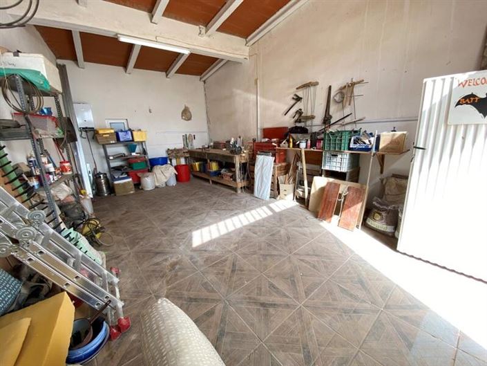 Image No.37-5 Bed Property for sale