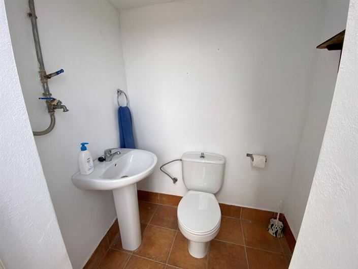 Image No.38-5 Bed Property for sale