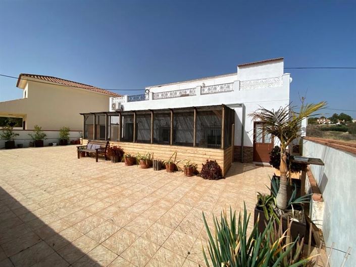 Image No.39-5 Bed Property for sale