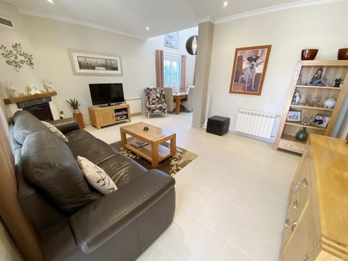 Image No.10-3 Bed Villa for sale