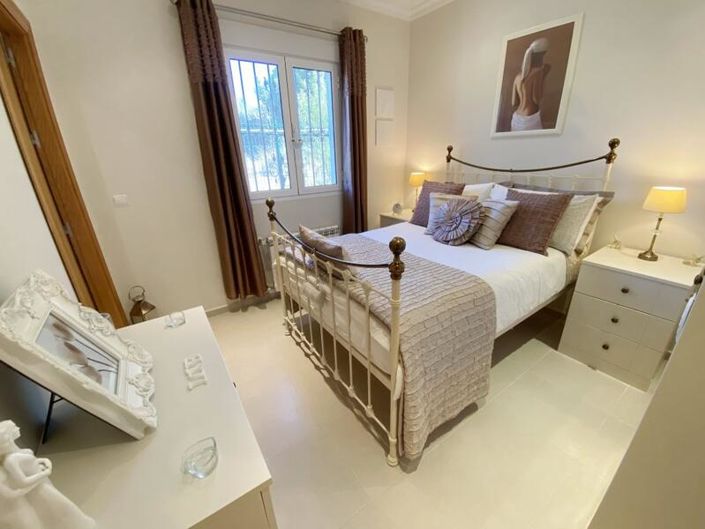 Image No.20-3 Bed Villa for sale