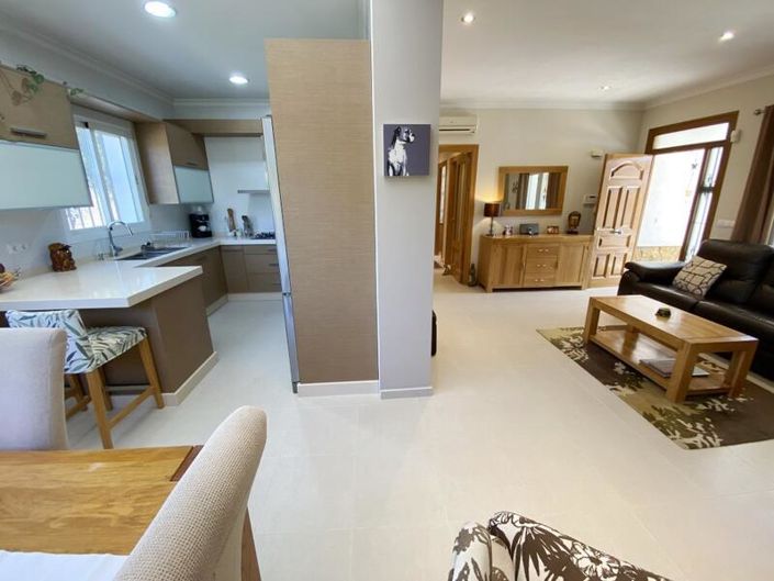 Image No.8-3 Bed Villa for sale