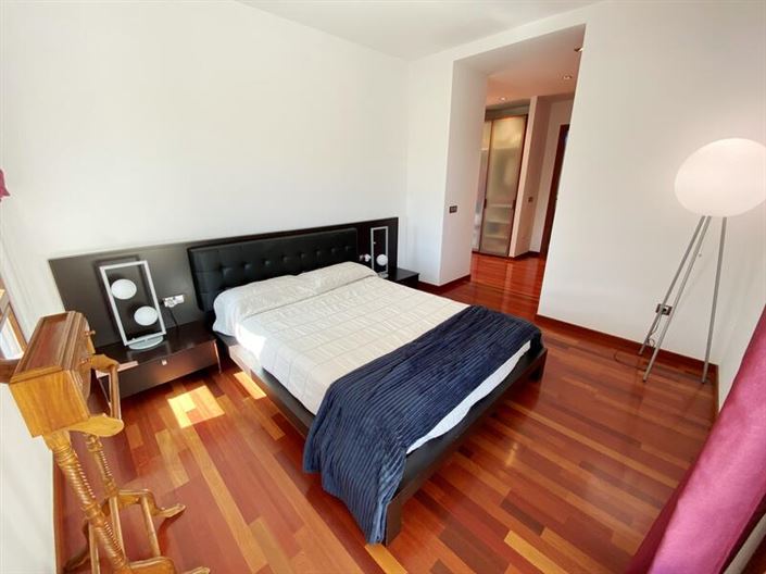 Image No.26-5 Bed Villa for sale