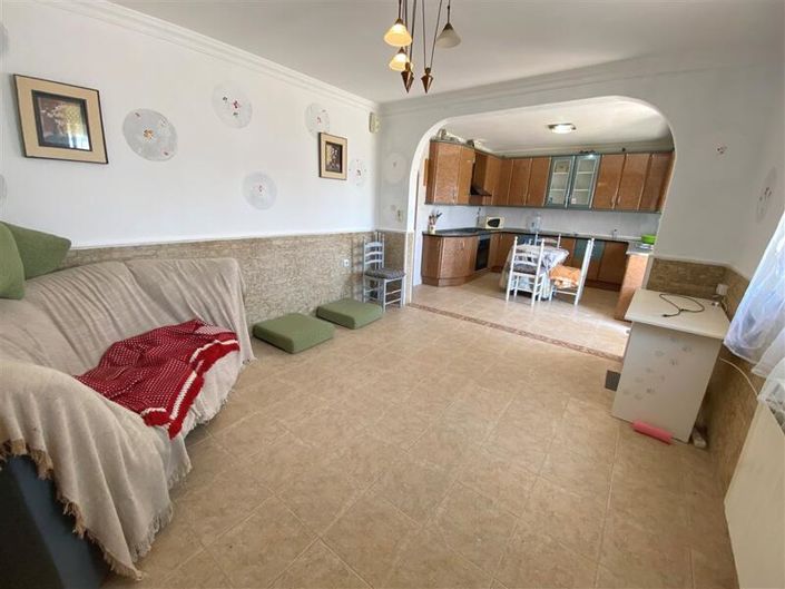 Image No.10-4 Bed Property for sale