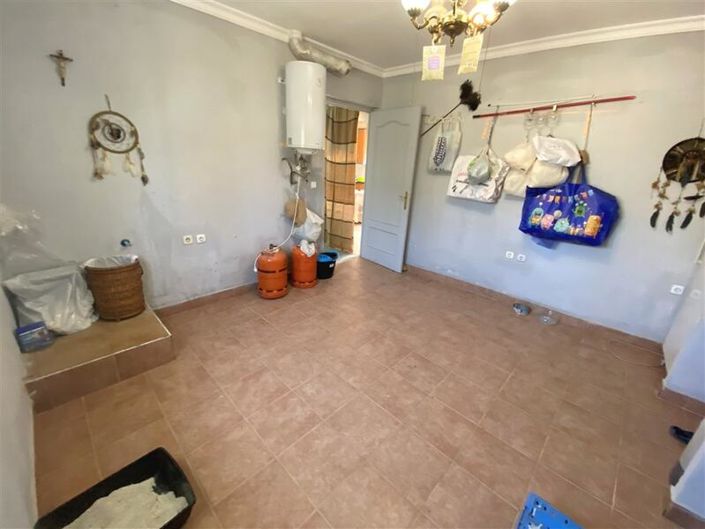 Image No.31-4 Bed Property for sale