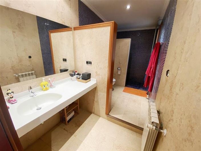 Image No.15-4 Bed Villa for sale