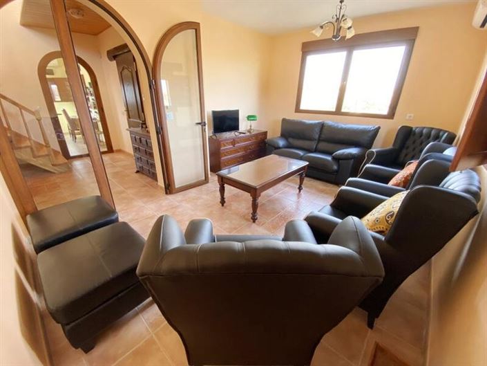 Image No.19-3 Bed Villa for sale