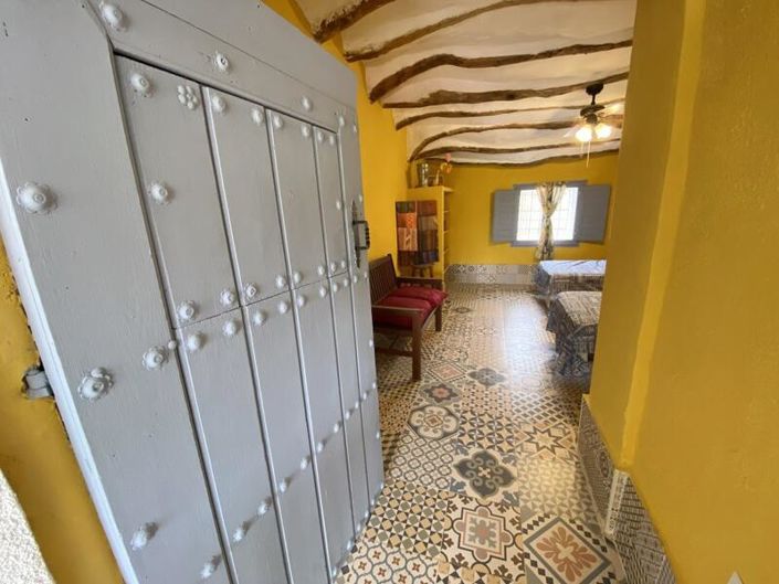 Image No.22-3 Bed Property for sale