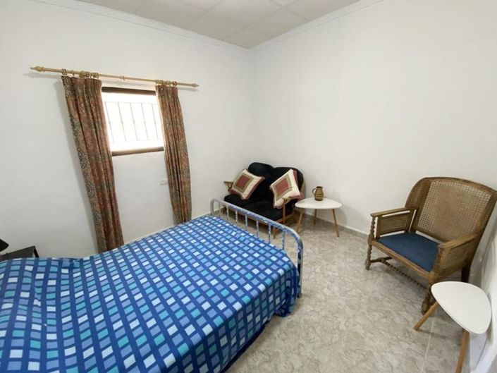 Image No.27-4 Bed Property for sale