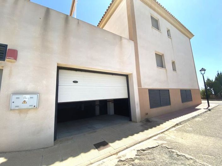 Image No.25-3 Bed Duplex for sale