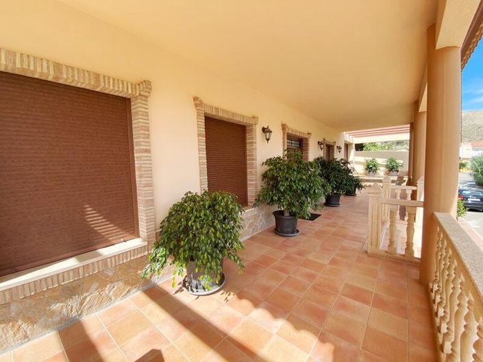 Image No.4-4 Bed Villa for sale