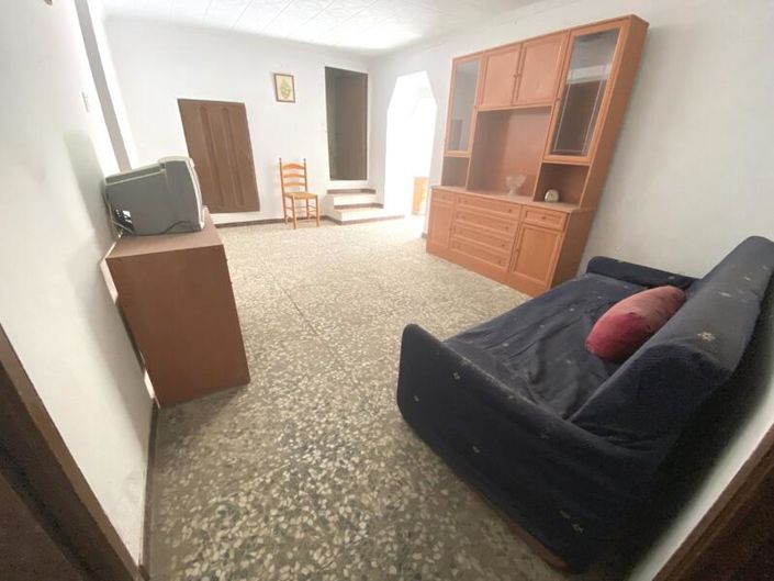 Image No.21-3 Bed Property for sale