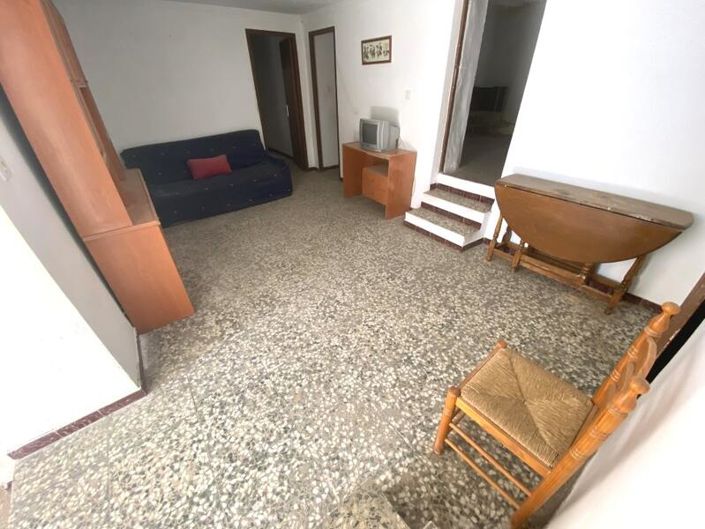 Image No.3-3 Bed Property for sale