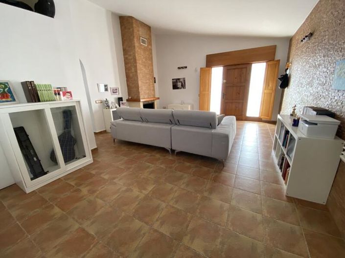 Image No.21-4 Bed Property for sale