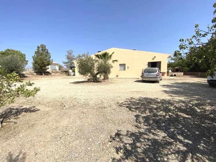 Image No.36-4 Bed Property for sale