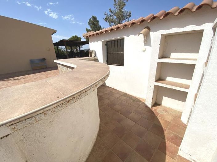 Image No.28-4 Bed Property for sale