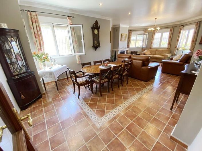 Image No.15-3 Bed Villa for sale