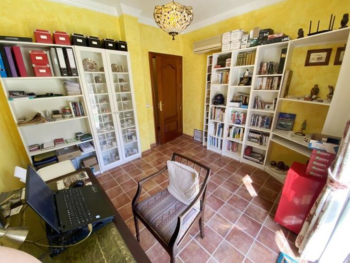 Image No.31-3 Bed Villa for sale