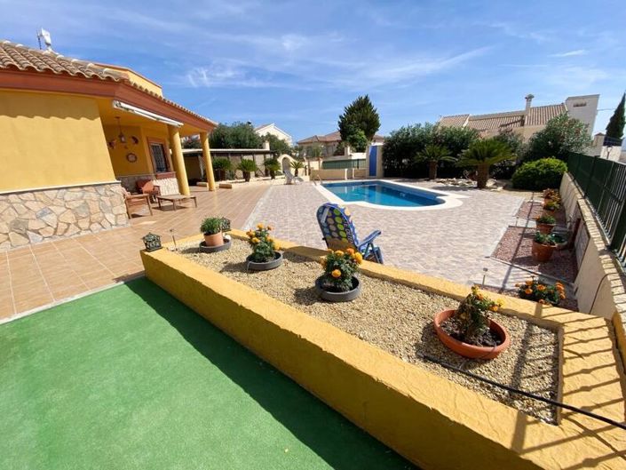 Image No.3-3 Bed Villa for sale