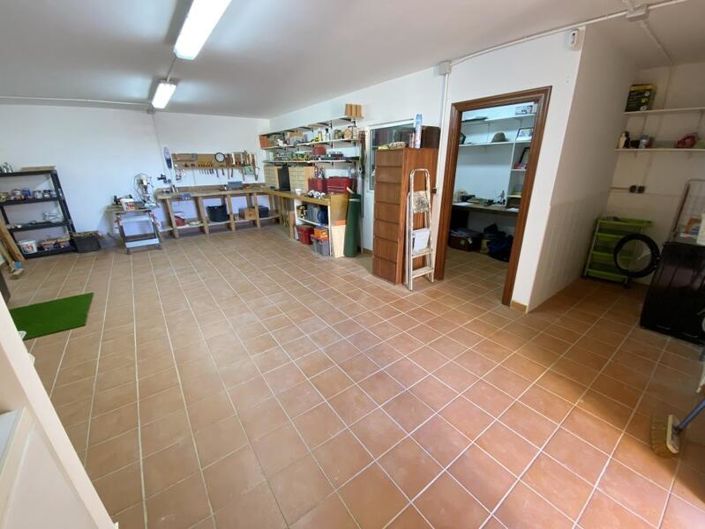 Image No.33-3 Bed Villa for sale