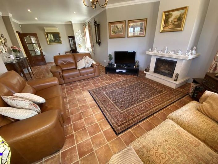 Image No.11-3 Bed Villa for sale