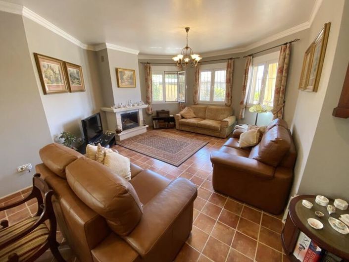 Image No.12-3 Bed Villa for sale