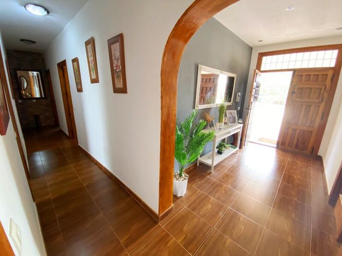 Image No.10-3 Bed Villa for sale