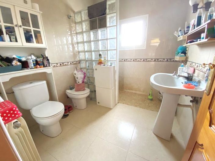 Image No.16-3 Bed Villa for sale