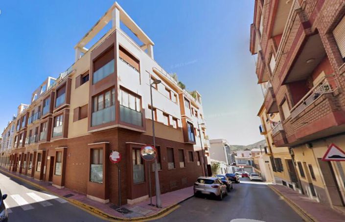 Image No.1-4 Bed Apartment for sale