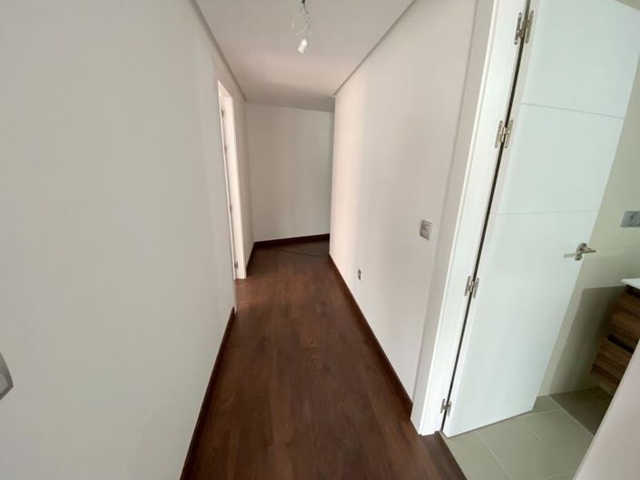 Image No.10-3 Bed Apartment for sale