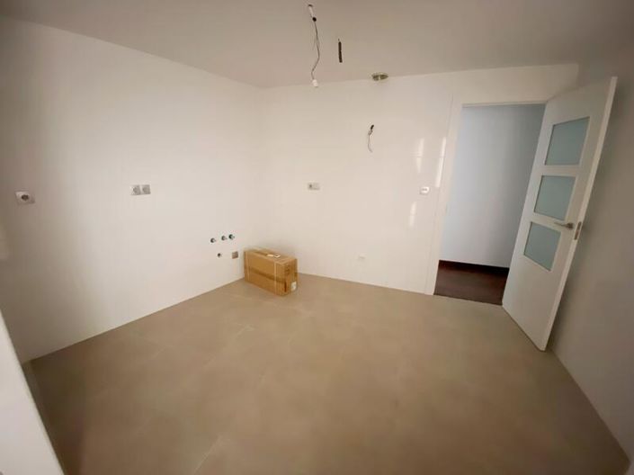 Image No.13-3 Bed Apartment for sale