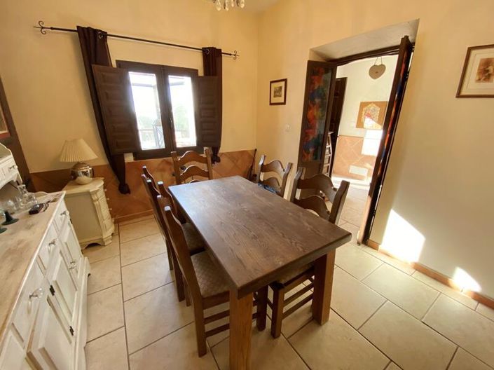 Image No.15-5 Bed Property for sale