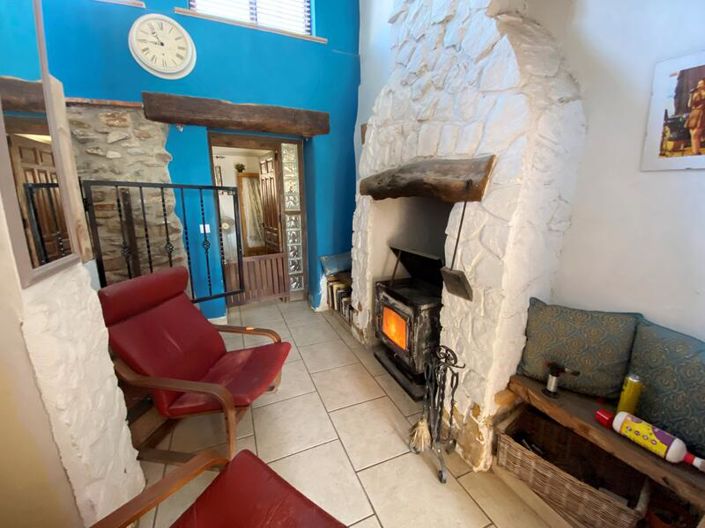 Image No.18-5 Bed Property for sale