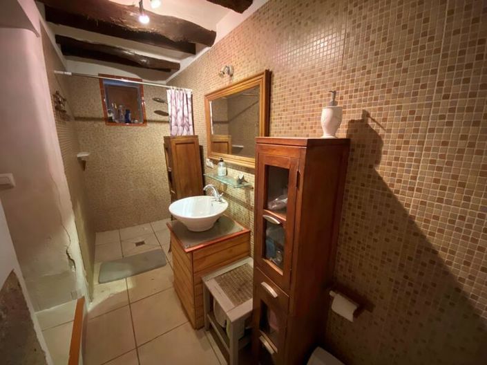 Image No.22-5 Bed Property for sale