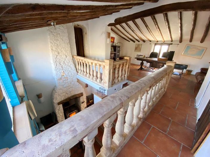 Image No.24-5 Bed Property for sale