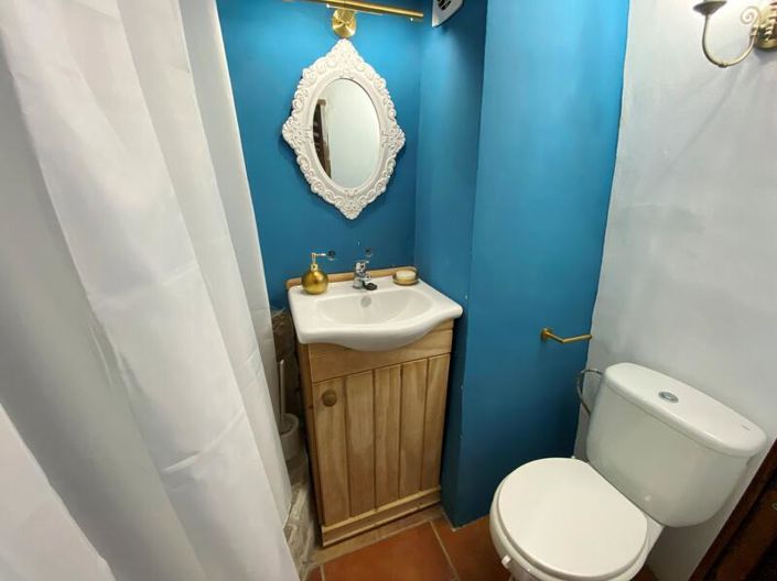 Image No.27-5 Bed Property for sale