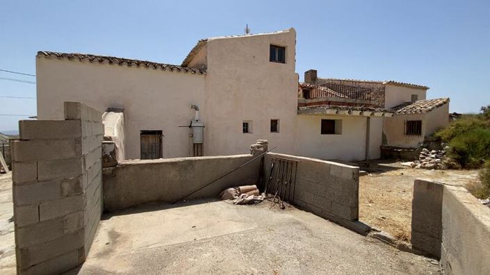 Image No.39-5 Bed Property for sale