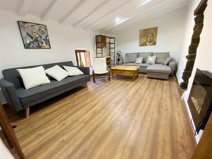 Image No.22-3 Bed Property for sale