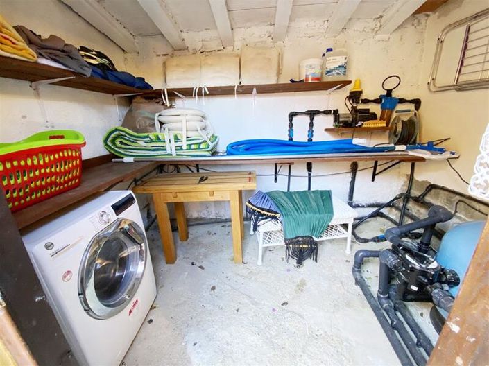 Image No.35-3 Bed Property for sale