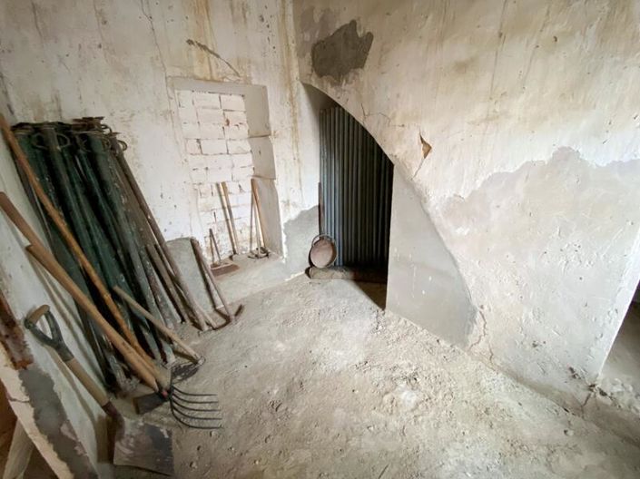 Image No.8-3 Bed Property for sale