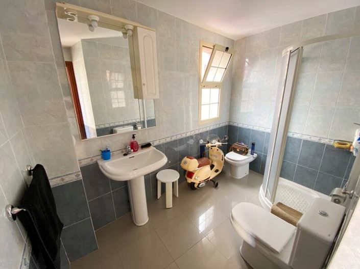 Image No.17-3 Bed Apartment for sale