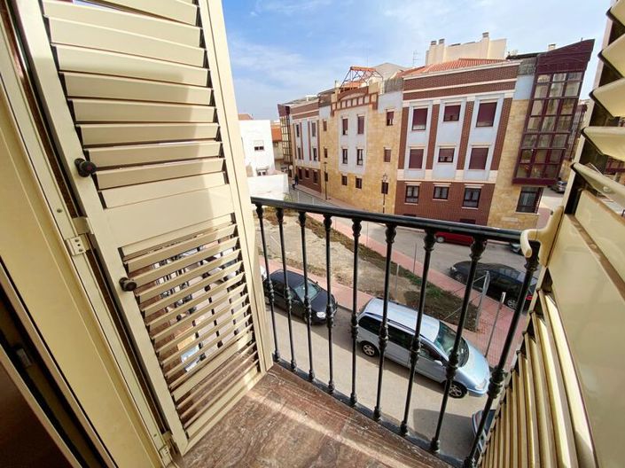 Image No.4-3 Bed Apartment for sale