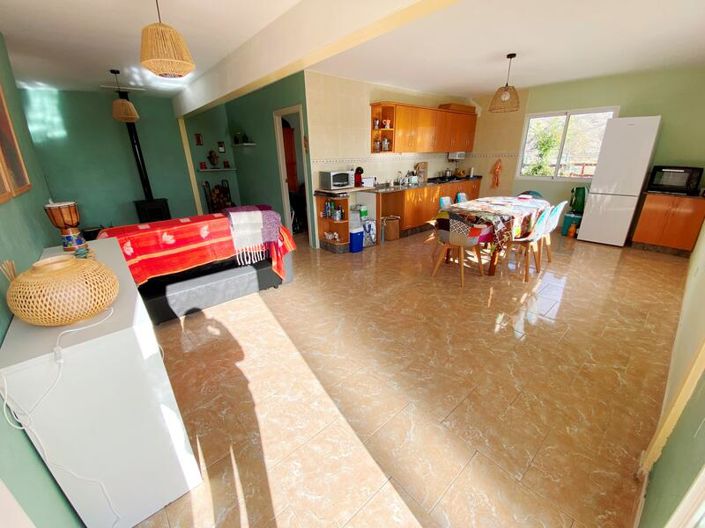 Image No.3-2 Bed Property for sale