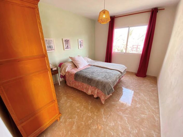 Image No.9-2 Bed Property for sale