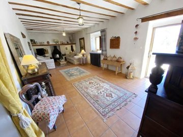 vh2542-country-house-for-sale-in-velez-rubio-