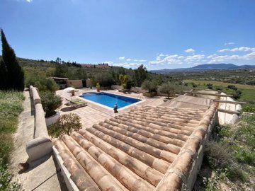 vh2542-country-house-for-sale-in-velez-rubio-