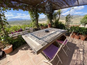 vh2542-country-house-for-sale-in-velez-rubio-