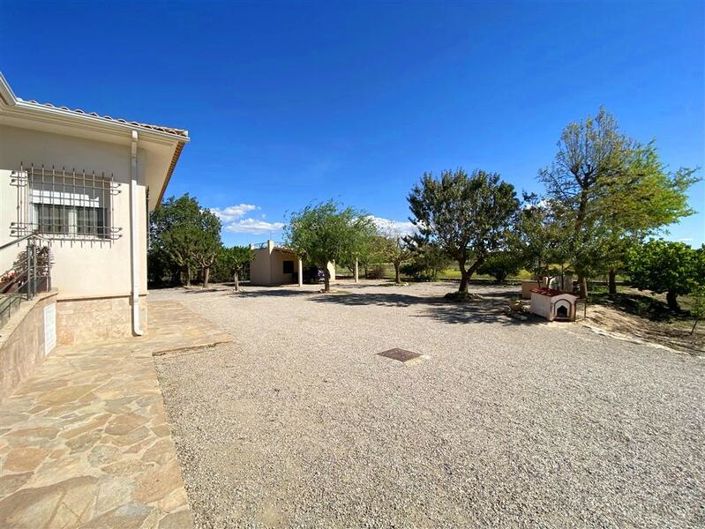 Image No.8-4 Bed Villa for sale